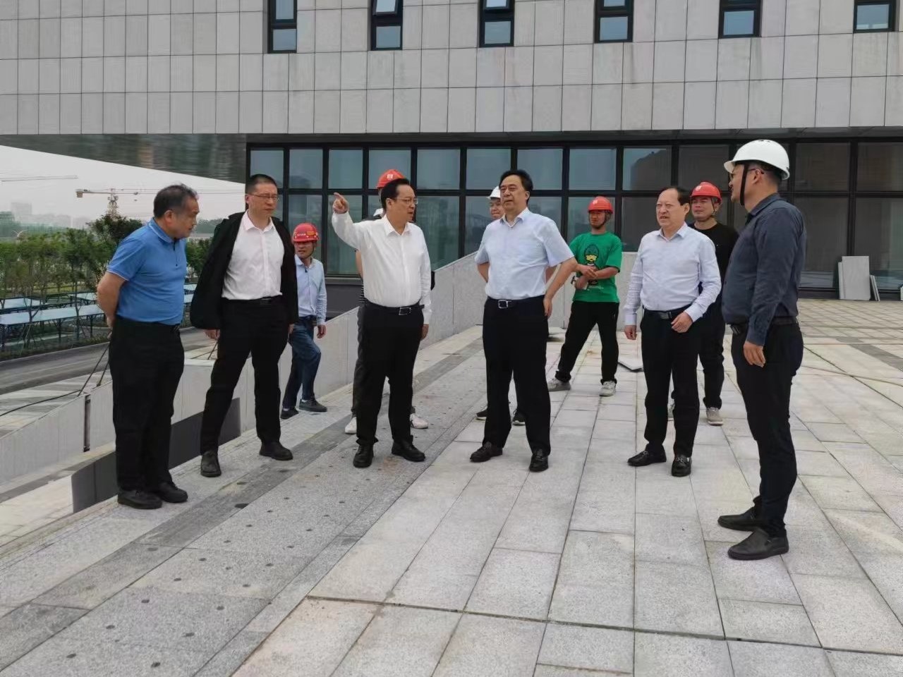 省公共资源交易监督管理局局长杨军一行来潜调研