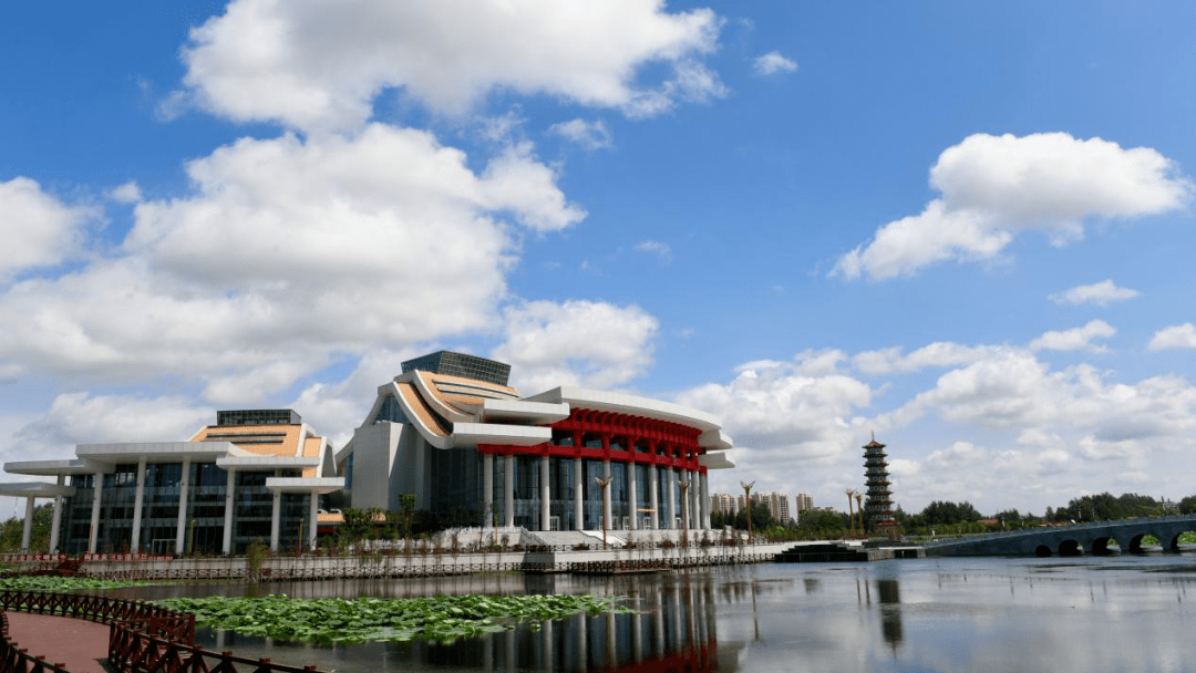 潛江市曹禺公園有什么好玩的地方？潛江市曹禺文化旅游區(qū)曹禺公園景點(diǎn)介紹及圖片(圖3)