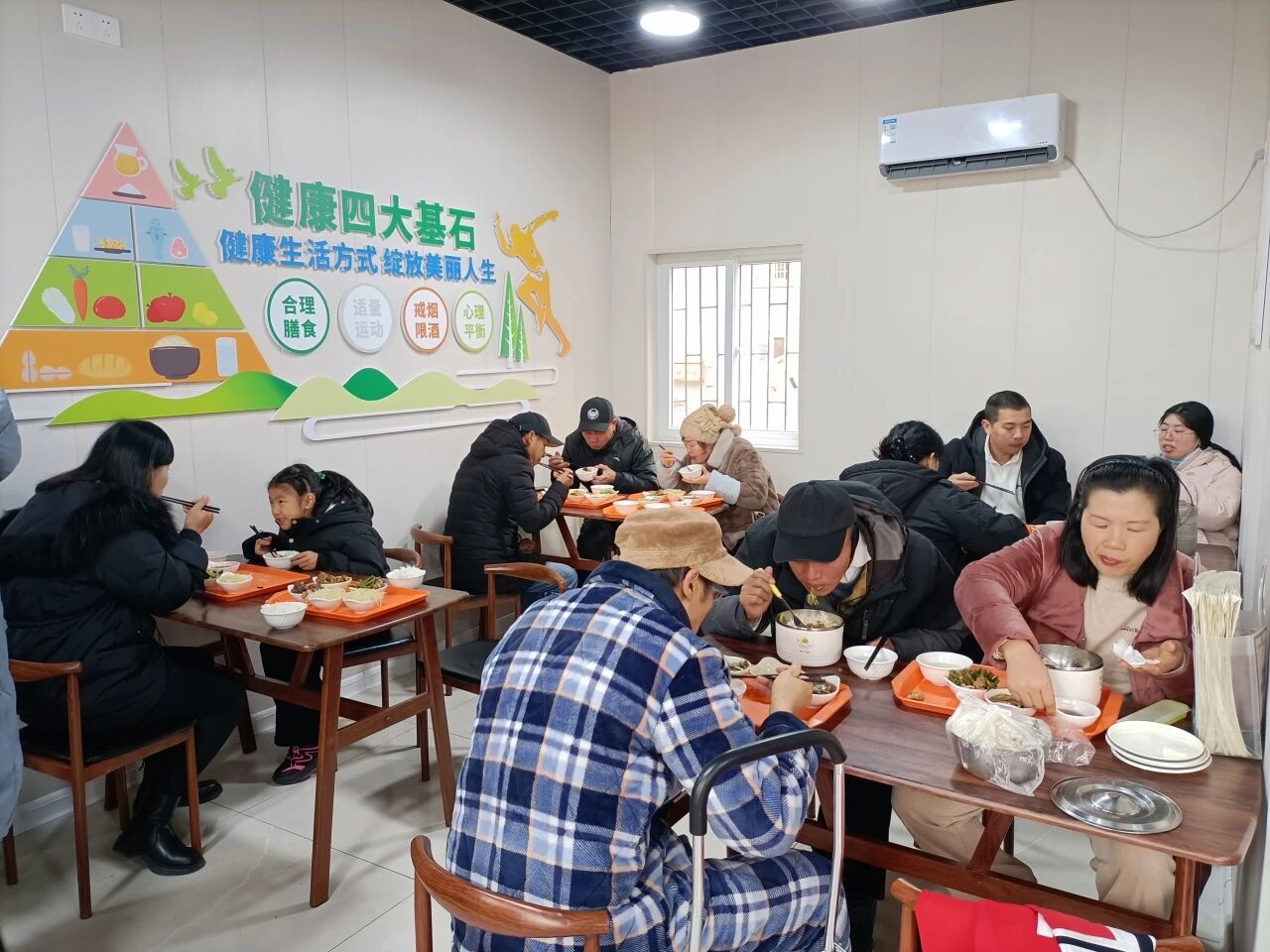 广华寺街道守护家门口的幸福“食”光