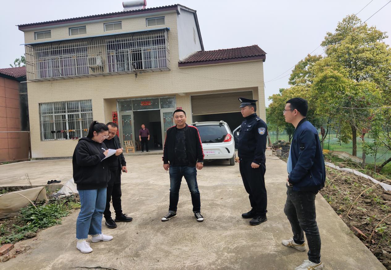 高石碑镇:关爱吸毒人员,真情走访暖人心 _ 工作动态 _ 潜江市人民政府