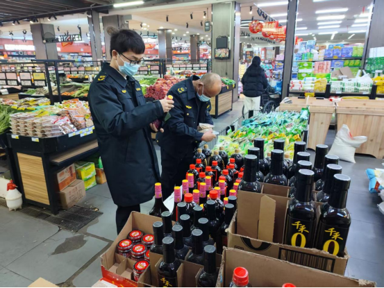 老新镇深入开展年前食品领域安全生产检查行动