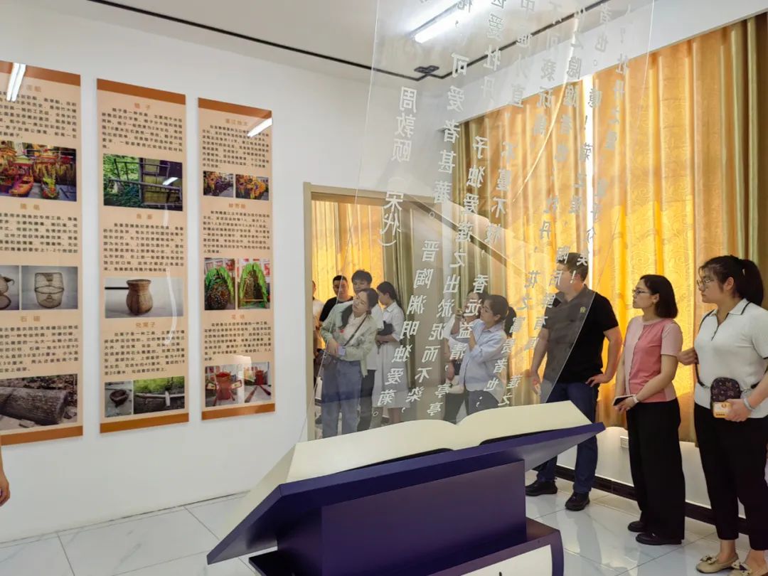 广华寺街道联合高场街道,张金镇开展主题团日活动 _ 工作动态 _ 潜江