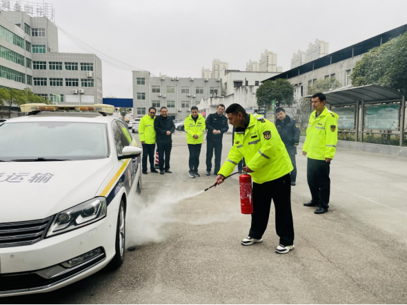 潜江交通运输综合执法支队组织消防培训