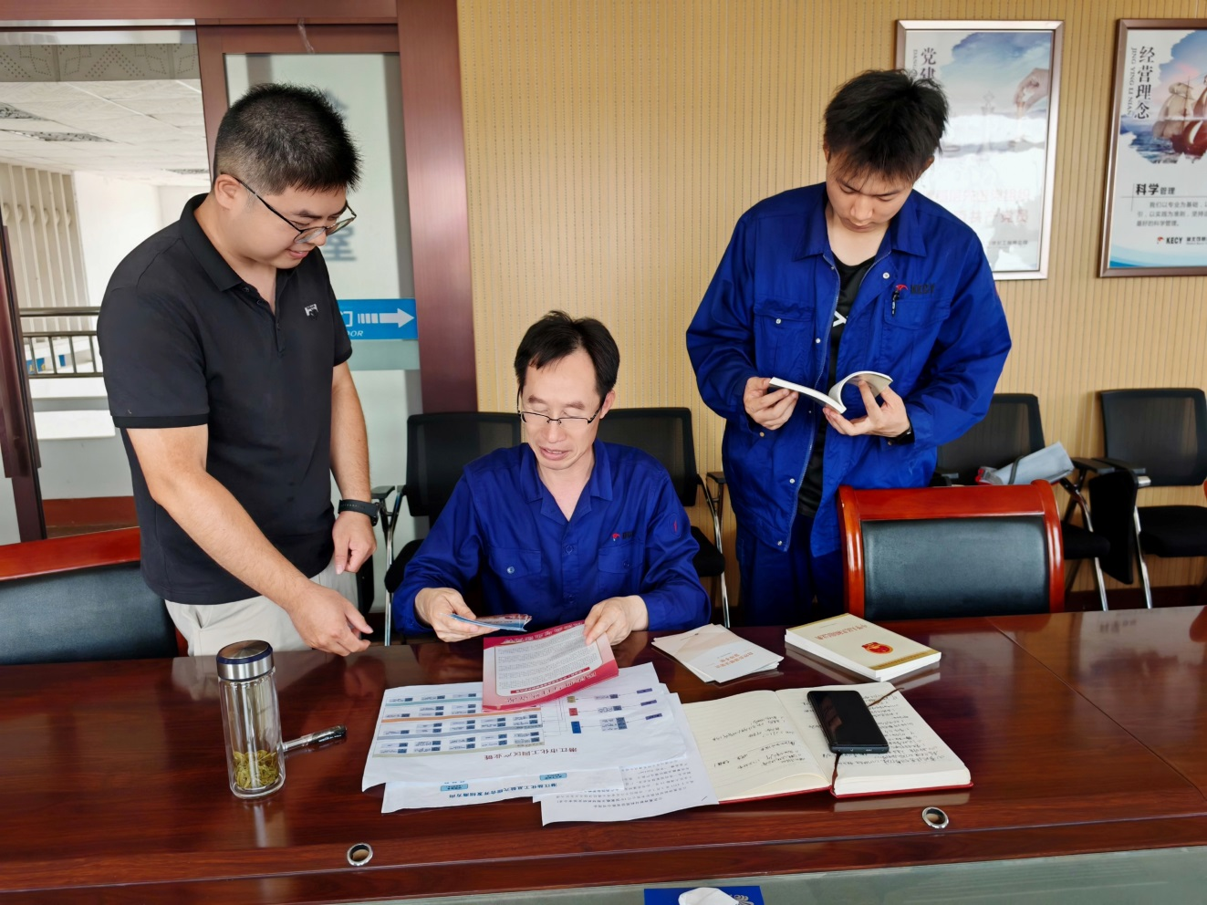 市自然资源和城乡建设局开展第五个“民法典宣传月”主题活动