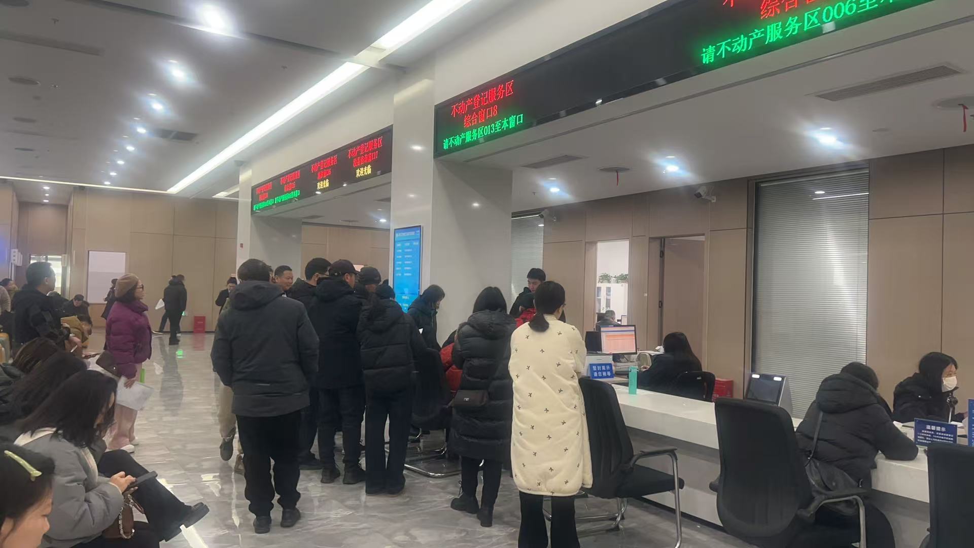 春节服务“不打烊”潜江为返乡人员畅通不动产登记通道