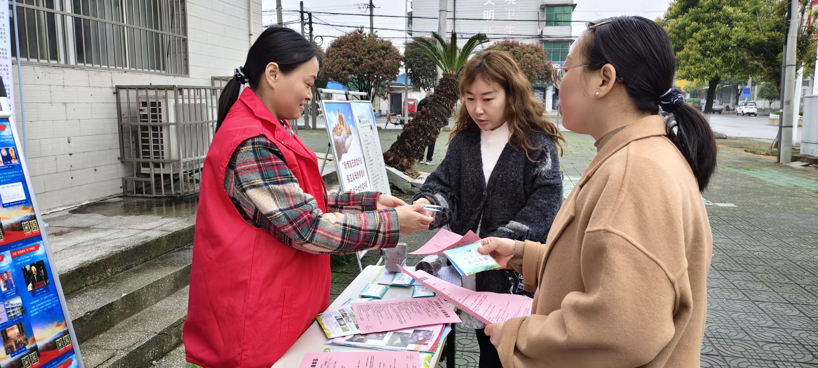 运粮湖管理区筑牢全民禁毒防线