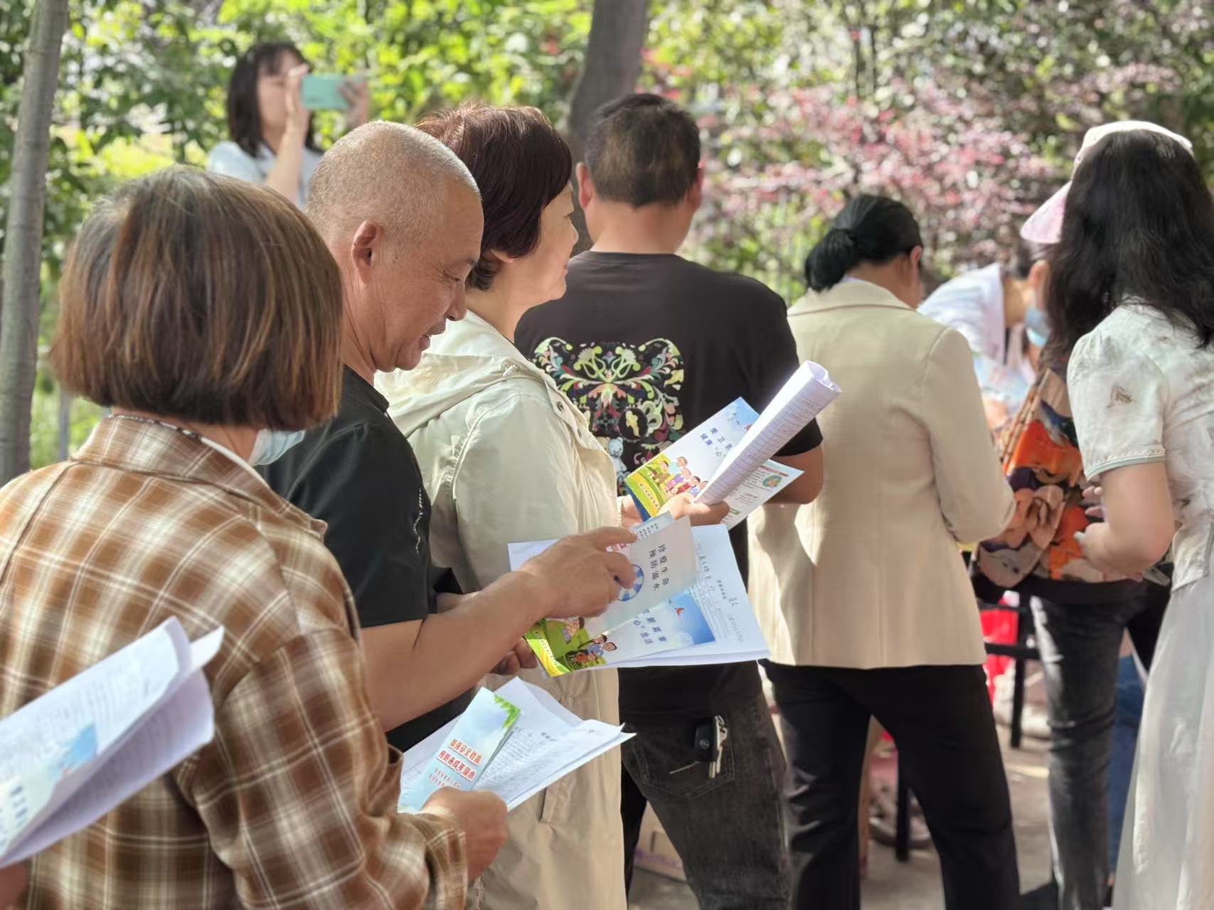 人人讲安全，个个会应急——周矶街道开展“5.12”全国防灾减灾日宣传活动