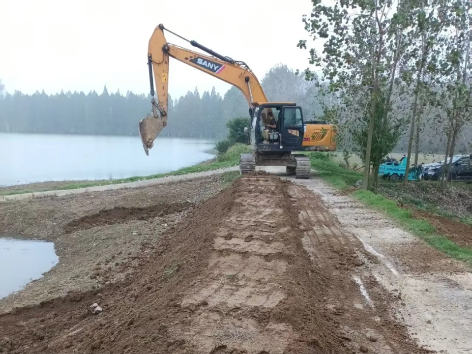 周矶街道：筑牢汉江子堤“安全屏障” 守护“家园”与“丰收”​