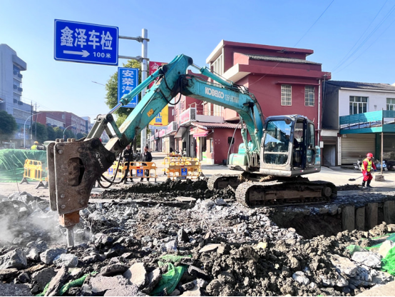 潜江市张金镇81公里污水管网建设有序推进