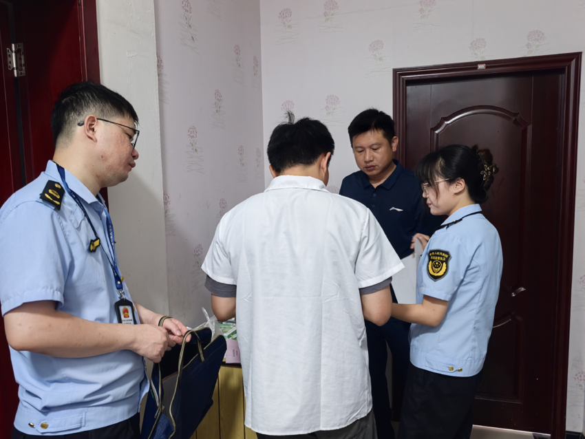 张金镇开展暑期校外培训机构专项联合执法检查